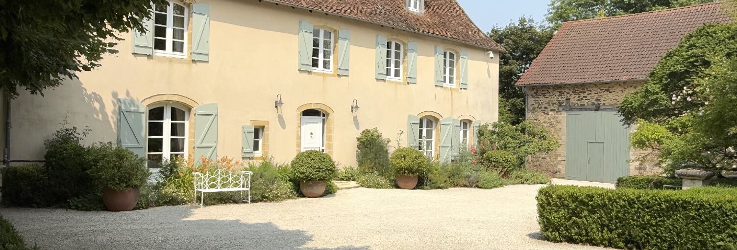 Maison 6 Pièces 243 m² à vendre à Sarrazac (24800)