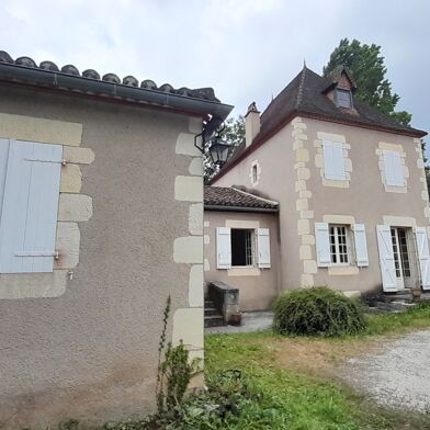 Maison 9 pièces 323900 €