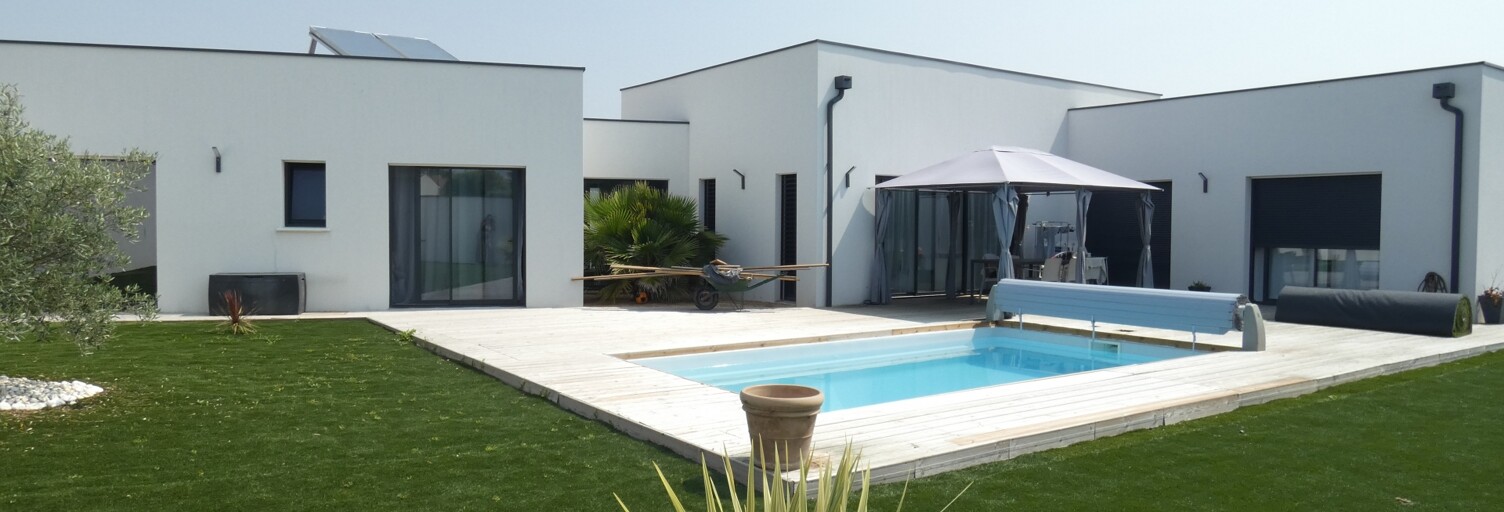 Maison 8 Pièces 198 m² à vendre à Magné (79460)