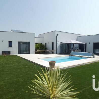 Maison 8 pièces 469800 €