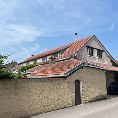 Maison 10 pièces 325500 €