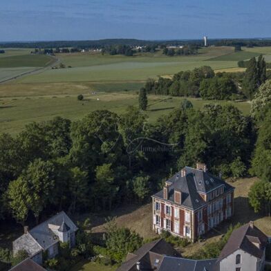 Maison 21 pièces 737000 €