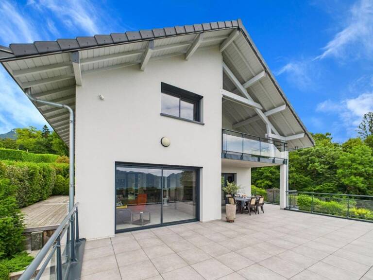PUGNY-CHATENOD -Villa d'architecte - Vue panoramique lac du Bourget et montagnes — photo 1