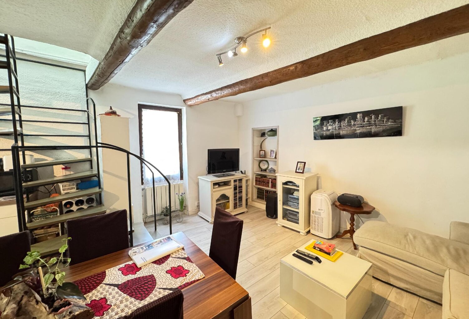 Maison de village / ville — photo 1