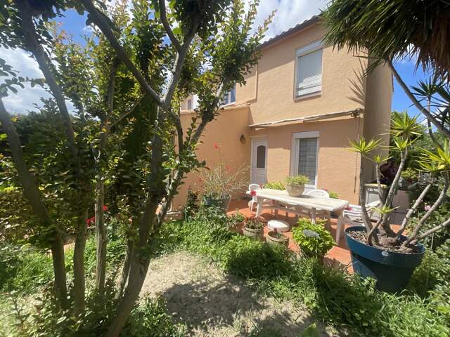 A VENDRE -  Perpignan – Quartier Les Platanes Jolie villa 3 faces avec jardin – Type 4 — photo du bien