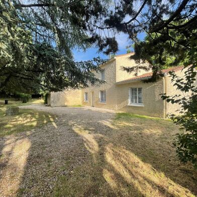 Maison 7 pièces 240500 €