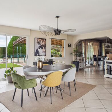 Maison 8 pièces 499000 €