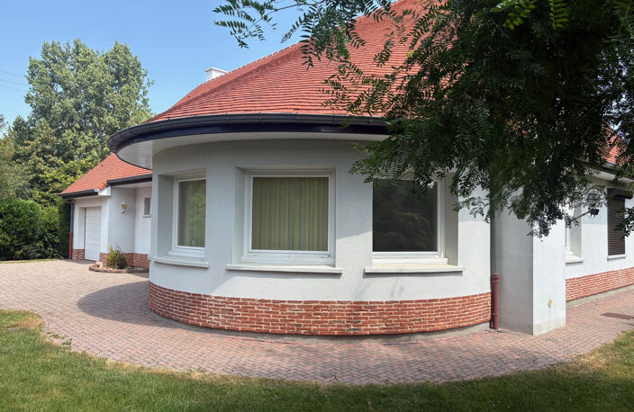 Maison de 205 m2   en semi-plain-pied, Secteur d'Aubigny-en- — photo 2