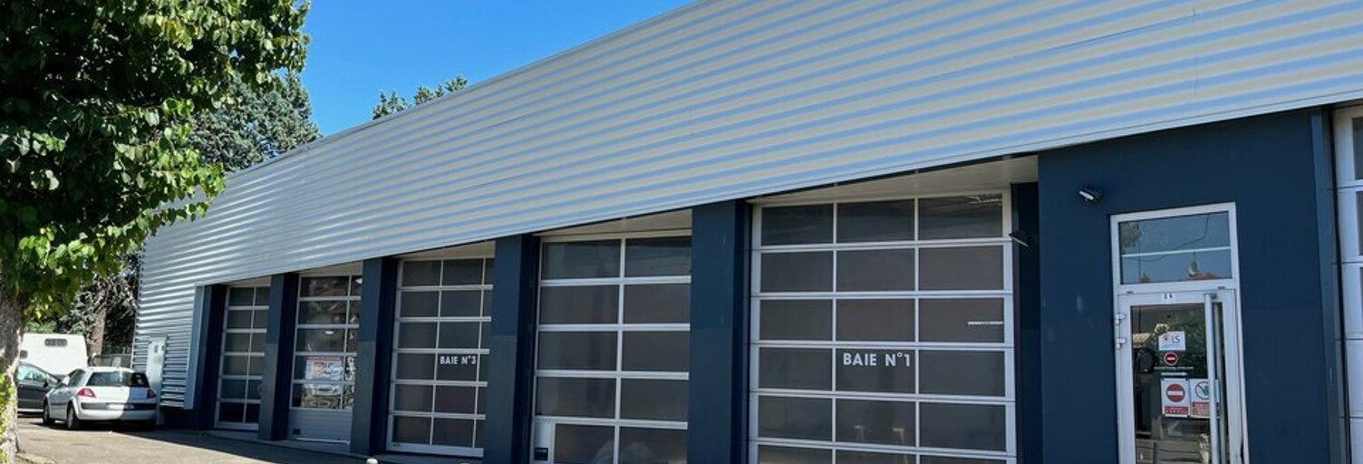 Commerce  740 m² à louer à Vénissieux (69200)