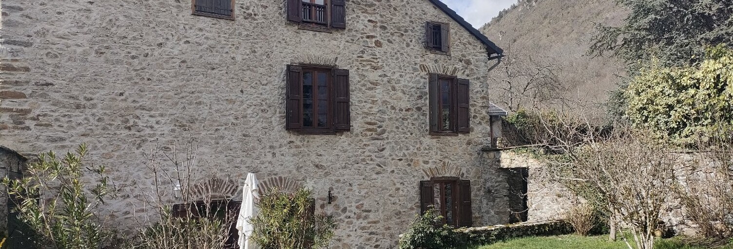 Maison 10 Pièces 240 m² à vendre à Tarascon-sur-Ariège (09400)