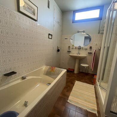 Appartement 4 pièces 196500 €