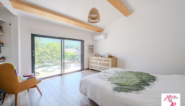 Maison de Village  5 pièces  à vendre Collobrières 83610