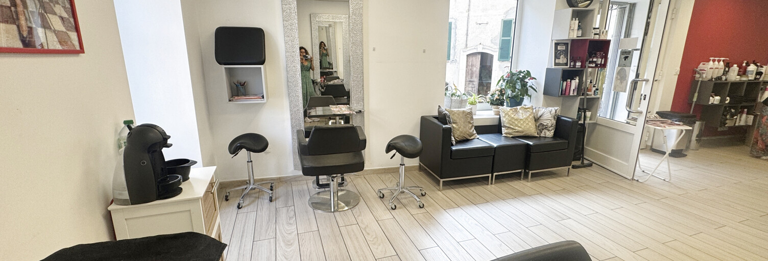 Commerce  40 m² à vendre à L'Escarène (06440)