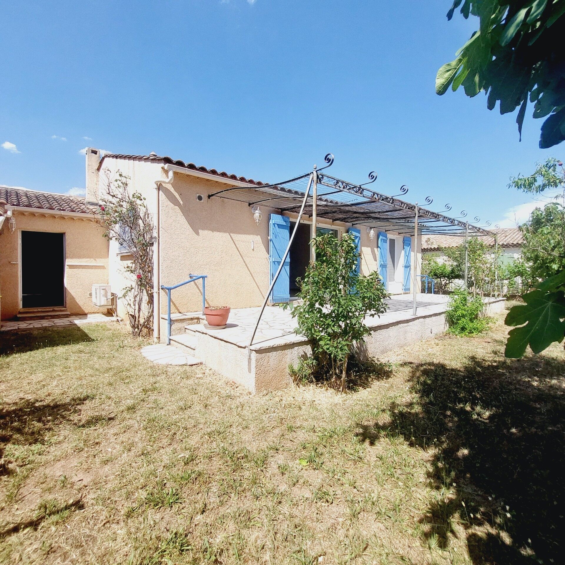 Villa / Maison  T3 à vendre Cannet-des-Maures (Le) 83340