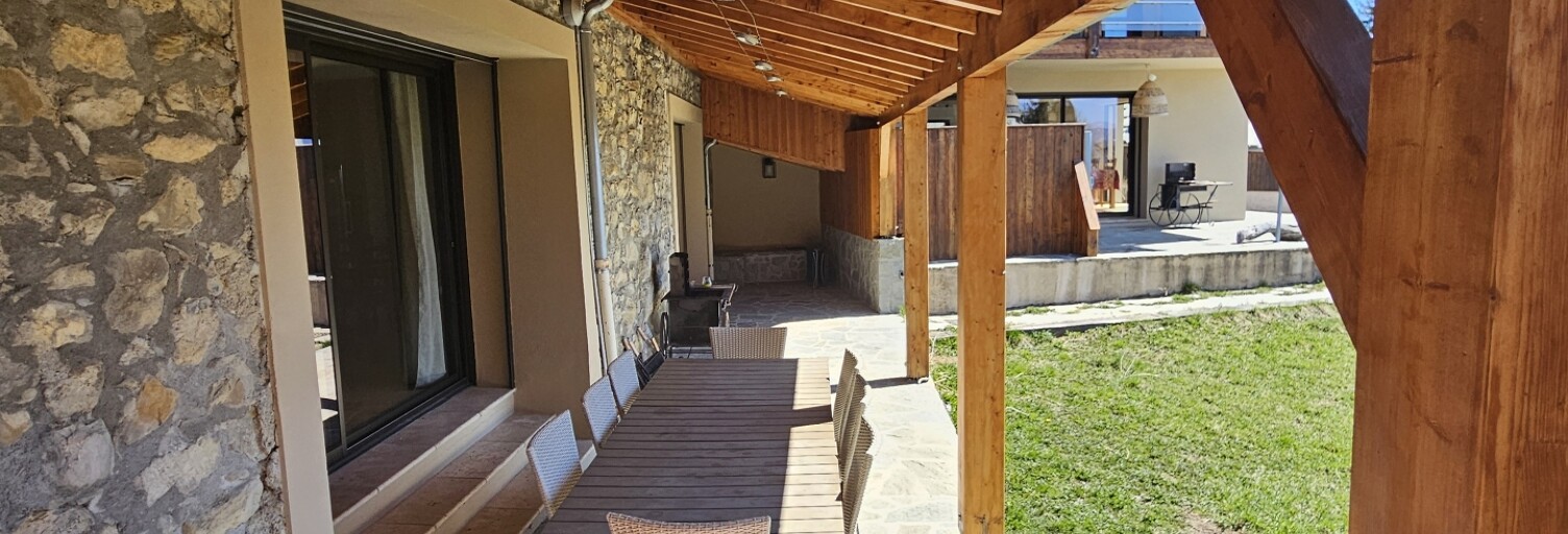 Maison 10 Pièces 286 m² à vendre à Saint-Apollinaire (05160)