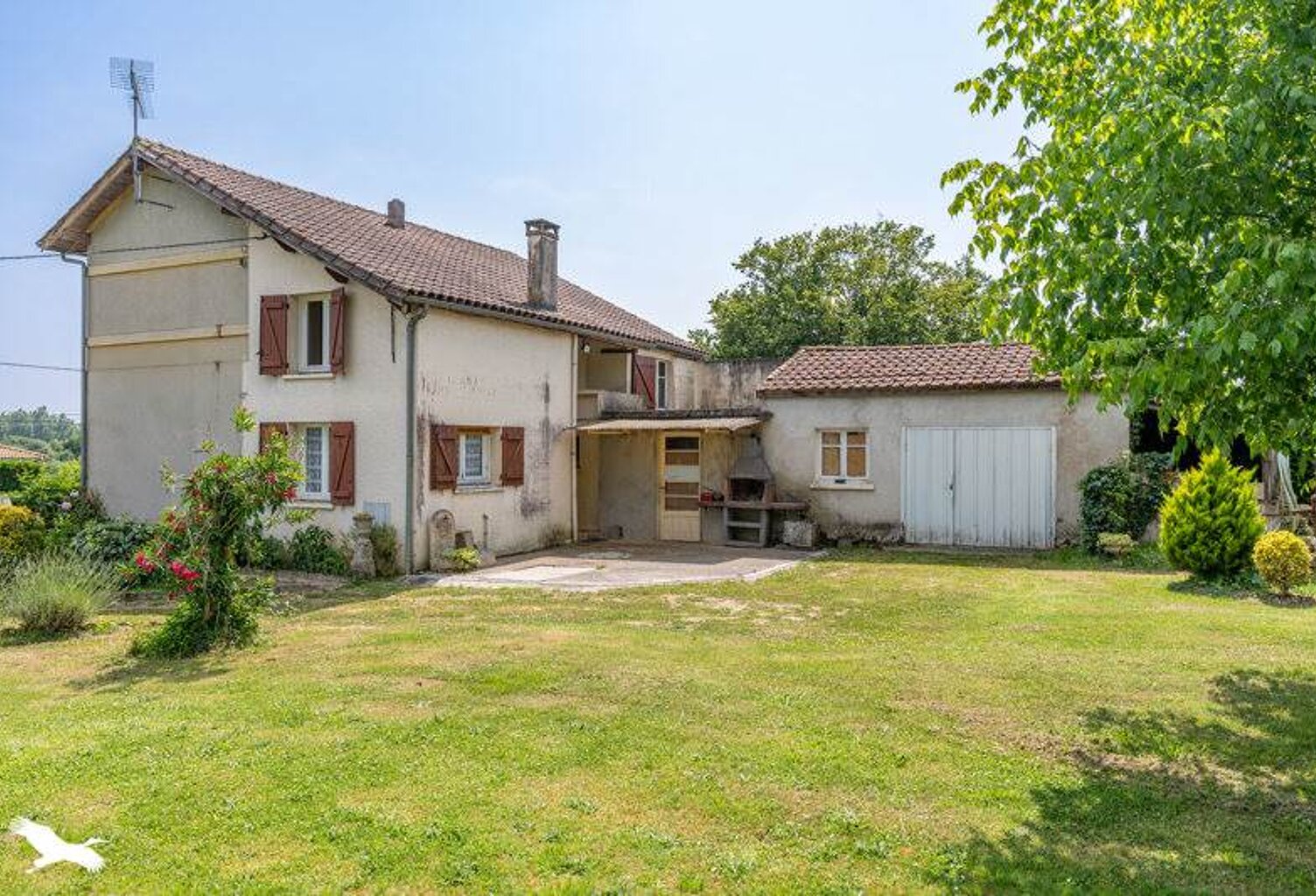 Maison en pierre de 5 pièces principales — photo 1