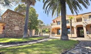 Divers  850 m² à vendre à Roquebrune-sur-Argens (83380)