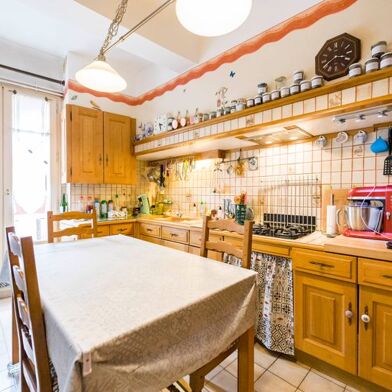 Appartement 3 pièces 161250 €