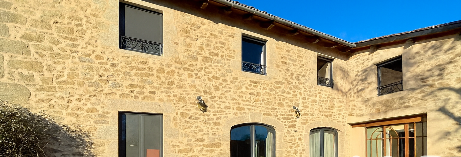 Maison 9 Pièces 262 m² à vendre à Lauresses (46210)