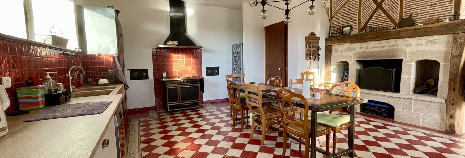 Maison 9 Pièces 262 m² à vendre à Lauresses (46210)