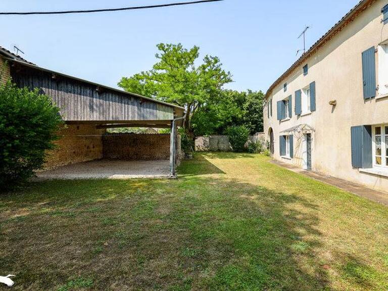 Charentaise de 4 pièces principales — photo 1