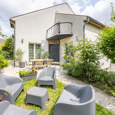 Maison 6 pièces 699900 €