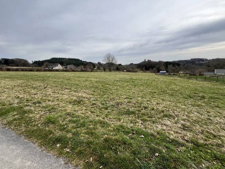 Terrain à bâtir de 0 pièces principales — photo 1