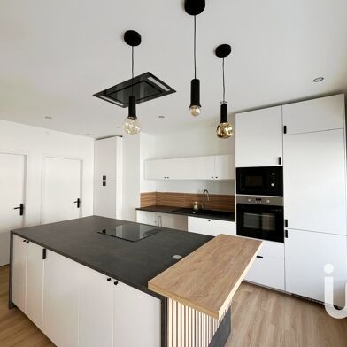 Appartement 4 pièces 1280 €