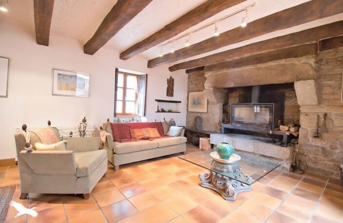 Maison en pierre de 6 pièces principales — photo 3