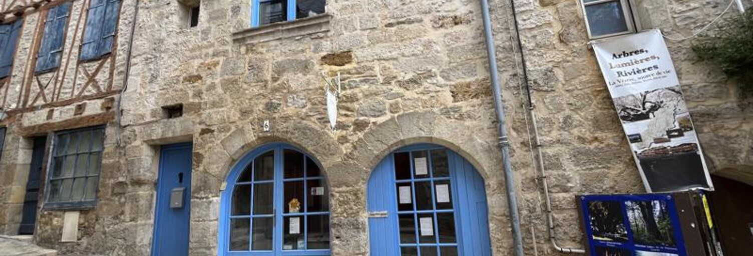 Immeuble   m² à vendre à Terrasson-Lavilledieu (24120)