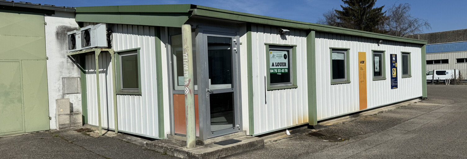 Commerce  338 m² à louer à Saint-Jean-de-Soudain (38110)