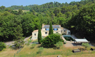 Maison 12 Pièces 325 m² à vendre à Pierrevert (04860)