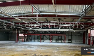 Local industriel  976 m² à vendre à Ayse (74130)