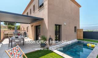 Maison 5 Pièces 120 m² à vendre à Saint-Cyr-sur-Mer (83270)