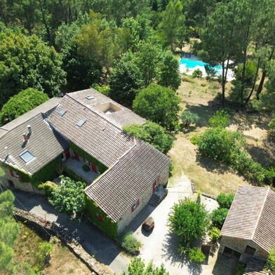 Maison 8 pièces 1095000 €