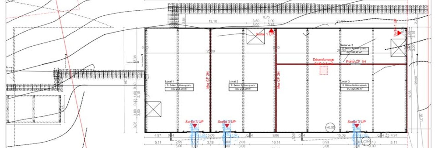 Commerce  990 m² à louer à Malemort (19360)