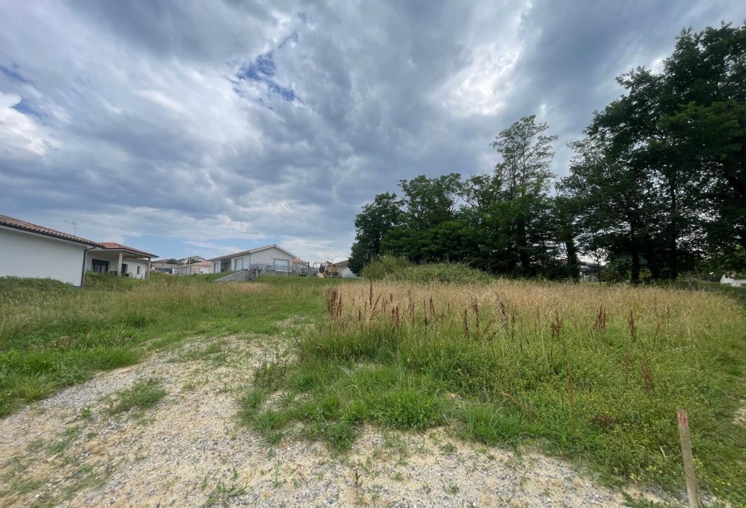 Terrain viabilisé 897 m² – Pouillon (40) – Libre constructeur — photo 1