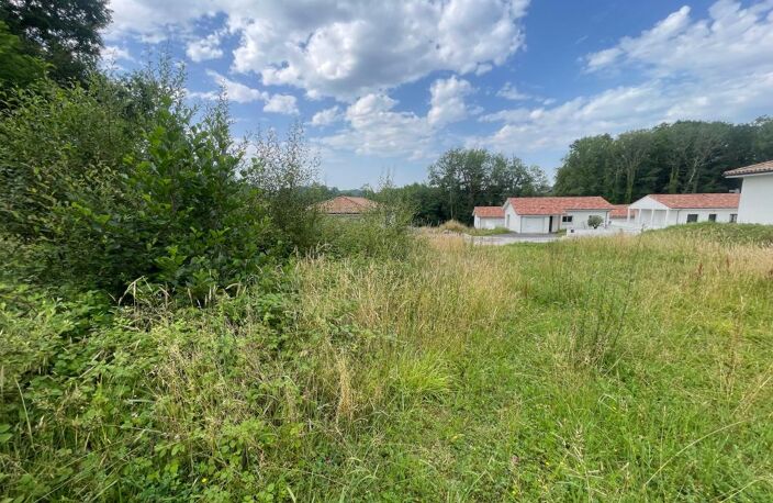 Terrain viabilisé 897 m² – Pouillon (40) – Libre constructeur — photo 2