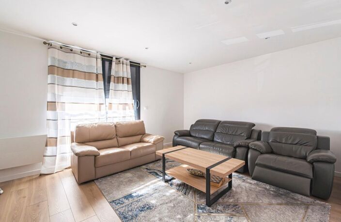 Appartement À Vendre — photo 2
