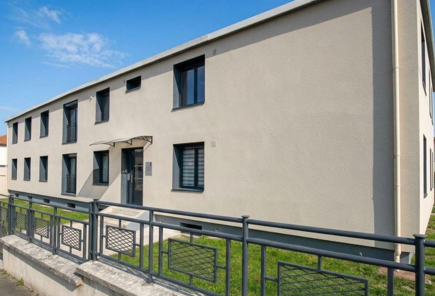Appartement À Vendre — photo 1