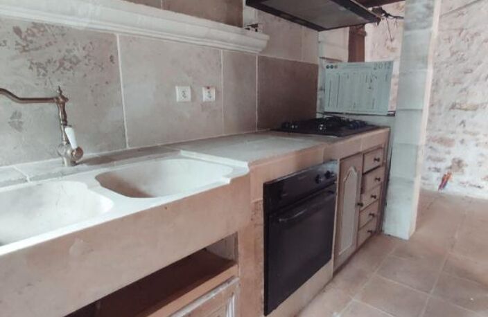 Habitation de caractère à finir de rénover — photo 3
