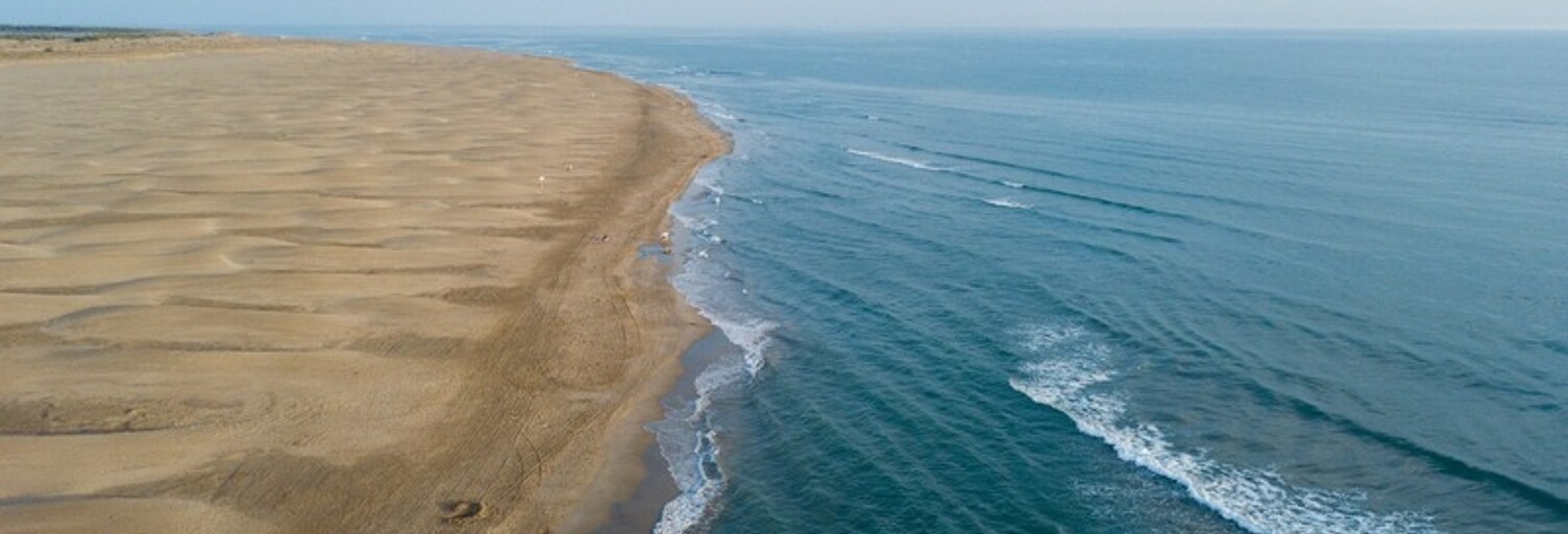 Immeuble  2000 m² à vendre à Aigues-Mortes (30220)