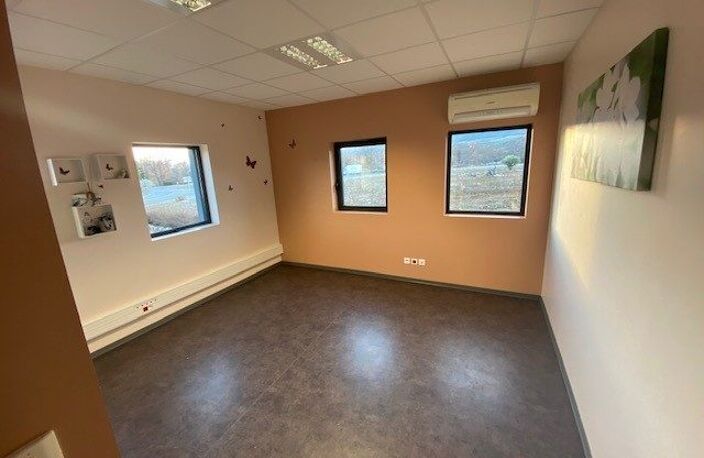 Bureau à louer - Toute charges incluses - Peyruis — photo 2