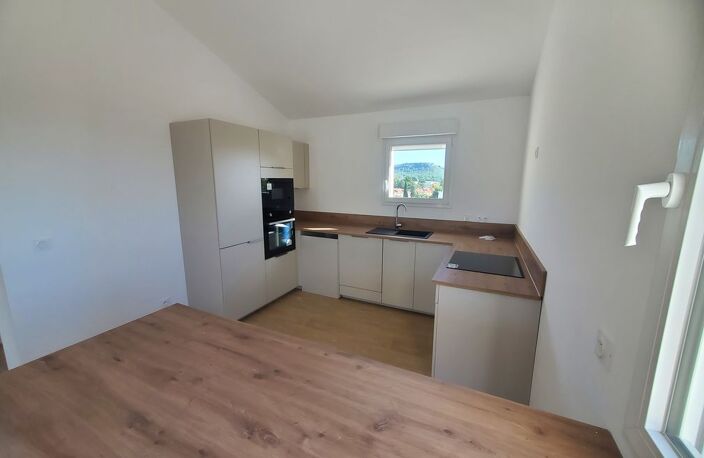 MAGNIFIQUE APPARTEMENT T3 A ROGNAC — photo 2