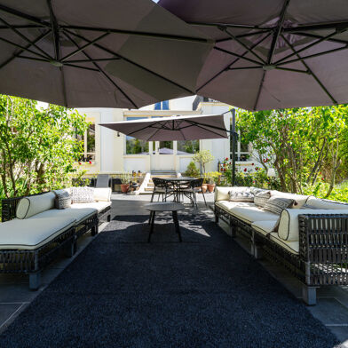 Maison 9 pièces 840000 €