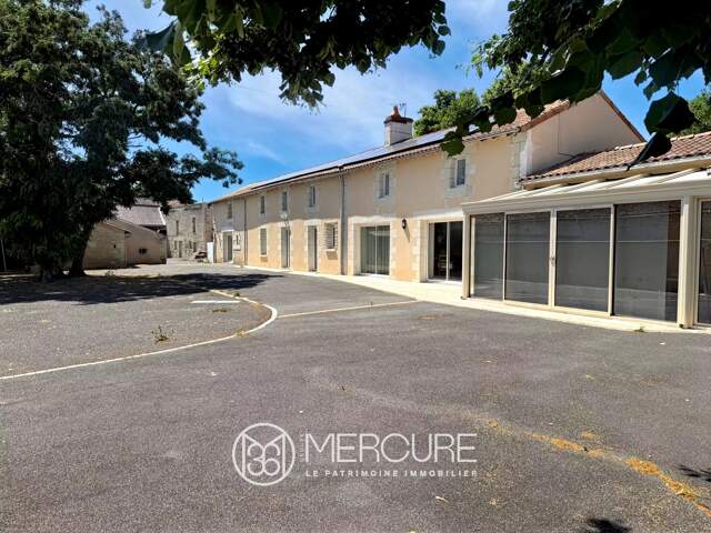 MAISON RENOVEE 215 M² AVEC MAISON ANNEXE 85 M² — photo du bien