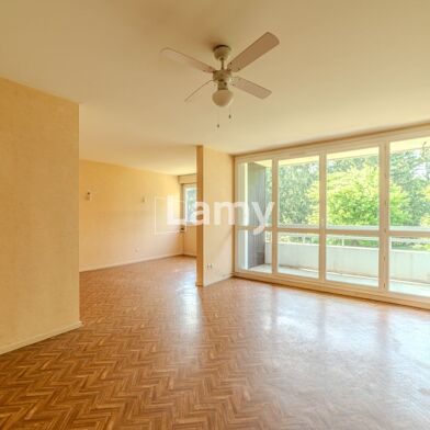 Appartement 4 pièces 180000 €