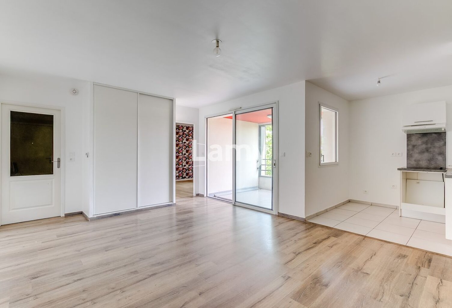 Appartement T2 - 48 m² - Parking — photo 1