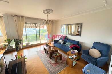 Appartement 4 pièces 152900 €