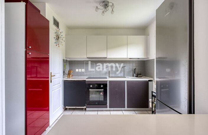 T4 avec garage, parking privé et cave — photo 3